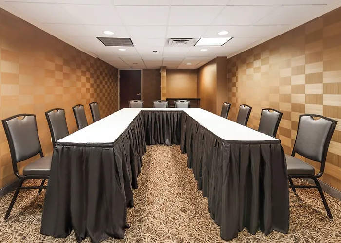 Holiday Inn Hotel & Suites Oklahoma City North By Ihg